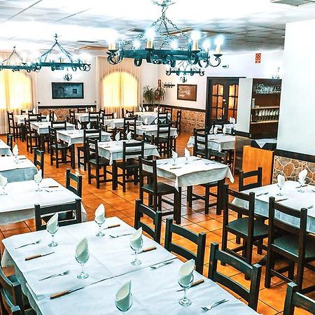 Hotel Restaurante Caracho Corella Buitenkant foto